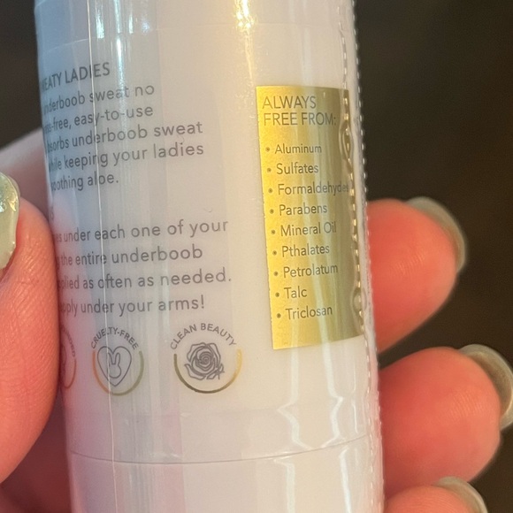 Nakery Beauty magic under boob wand no more under boob sweat - Picture 3 of 6